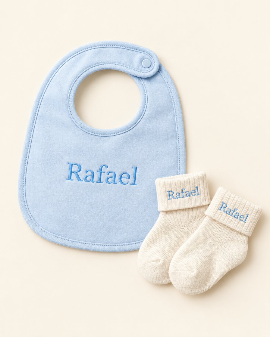 Slabbetje en sokjes met Rafael-logo